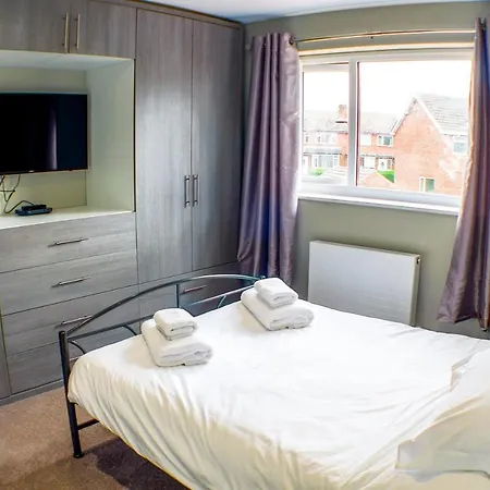 Throxenby - 3 Bed House Sleeps Up To 10